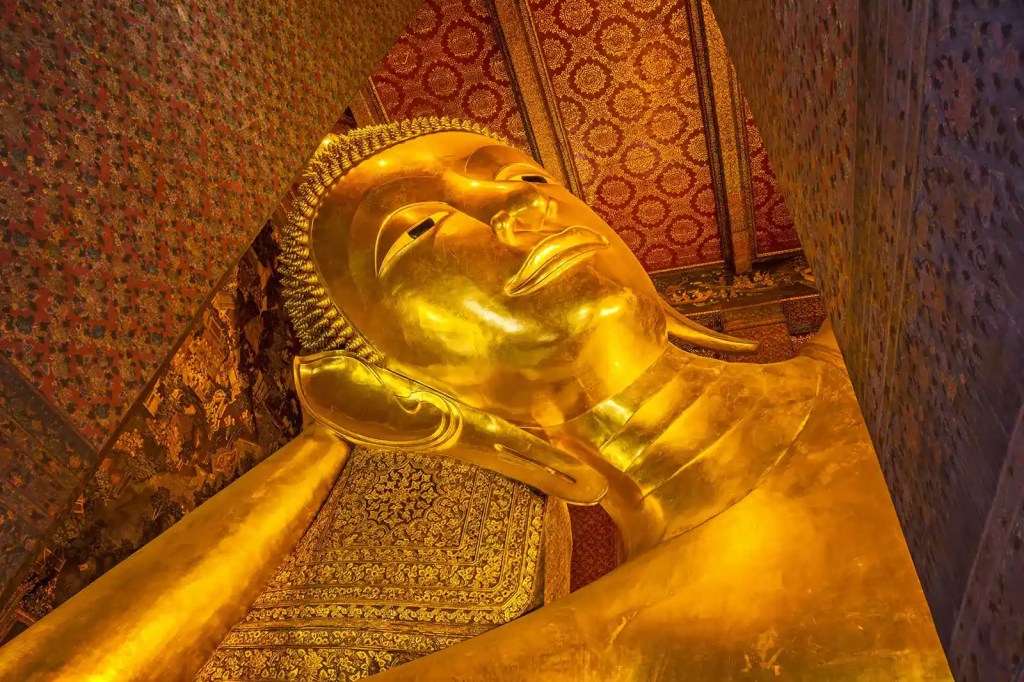 Wat Pho: Home of the Reclining Buddha