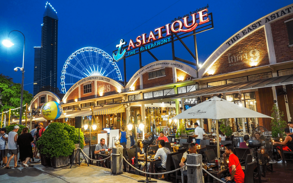 Explore Asiatique The Riverfront