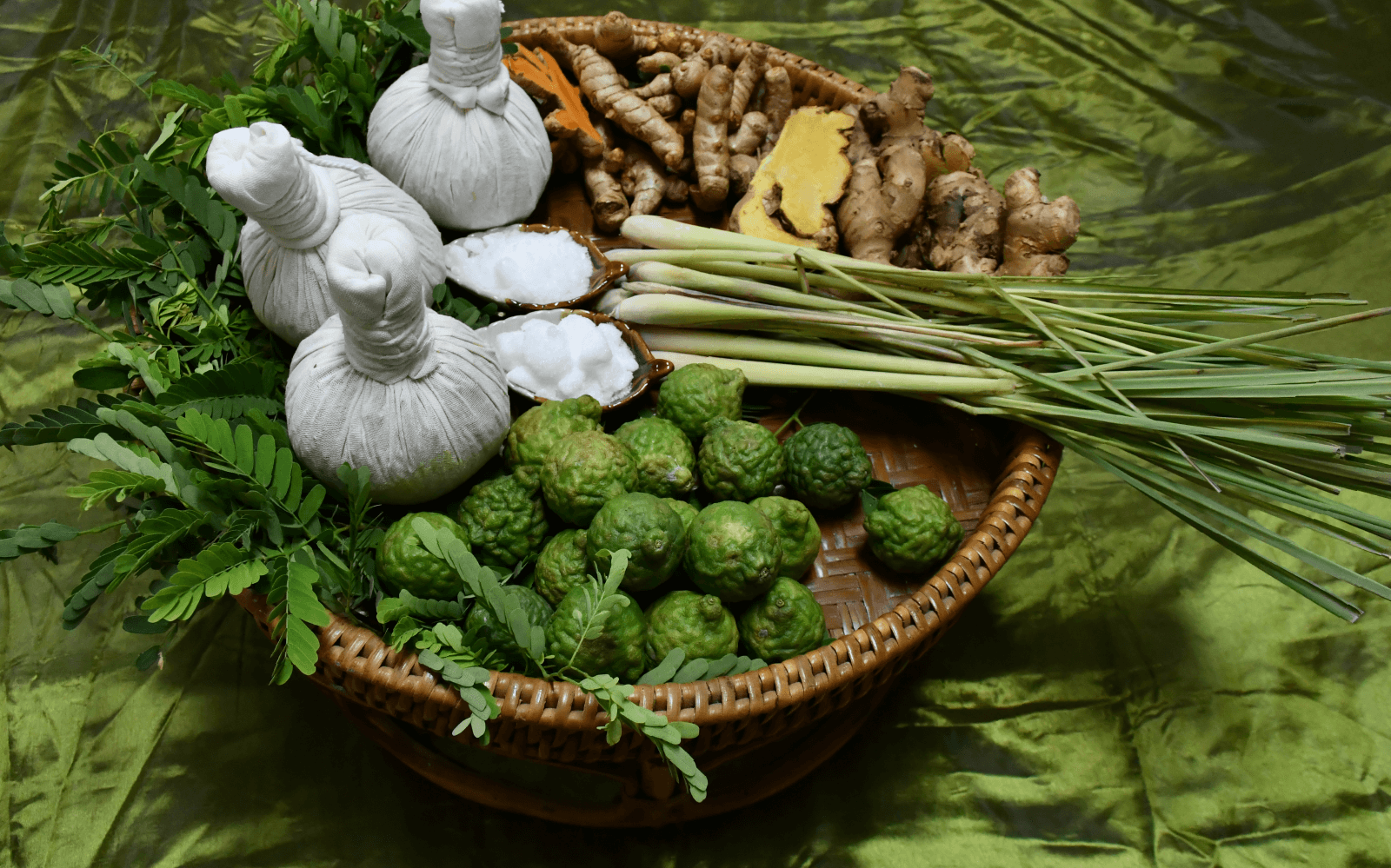 Thai Herbal Medicine (Samunphrai)