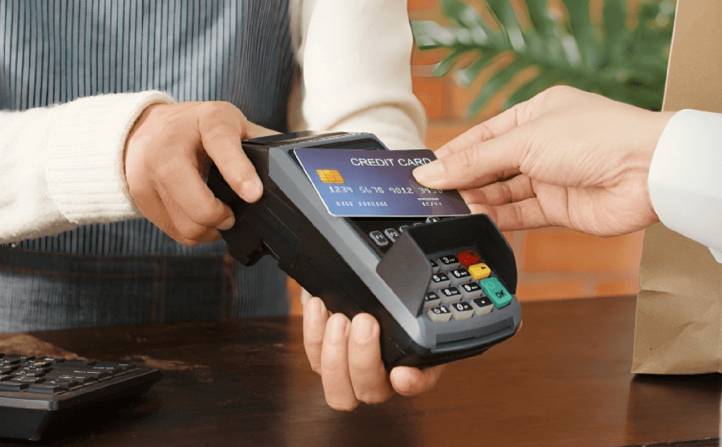 Understand the Benefits of Having a Credit Card in Thailand